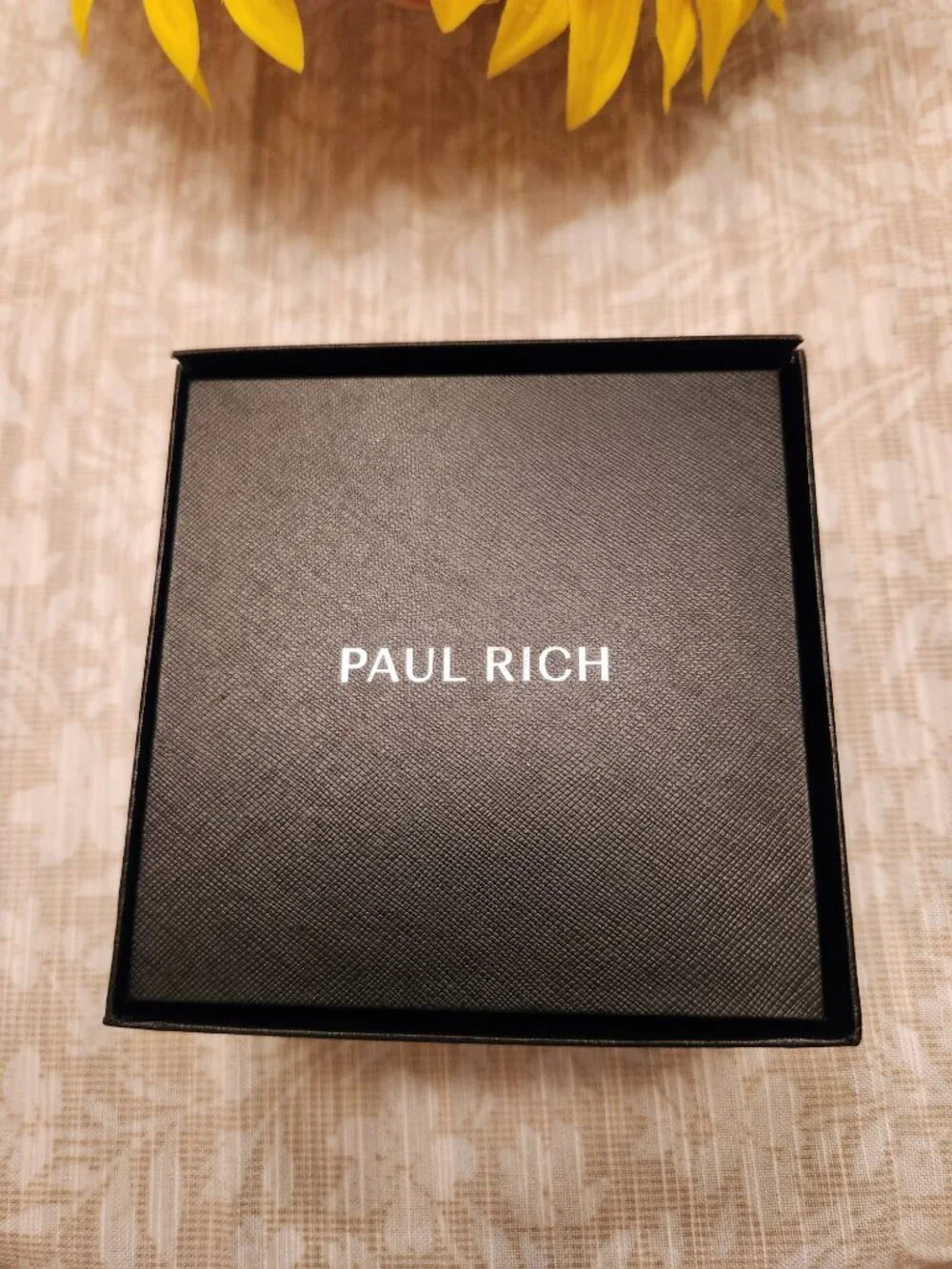 Mens watch